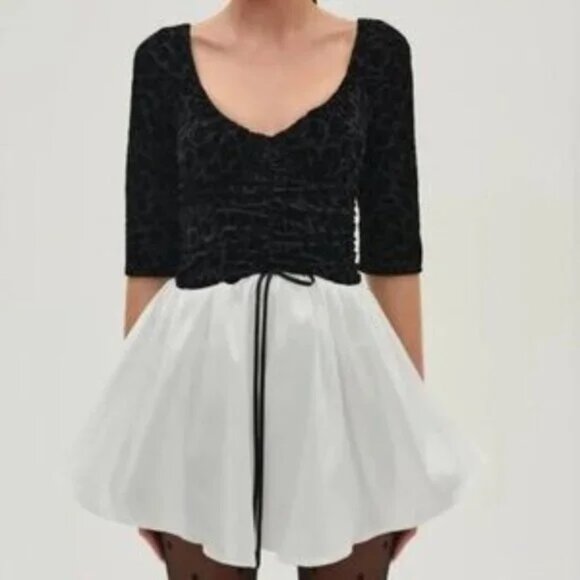 NWT FOR LOVE AND LEMONS MIDNIGHT & WHITE TAFFETA MINI PARTY DRESS SIZE S - Picture 3 of 13